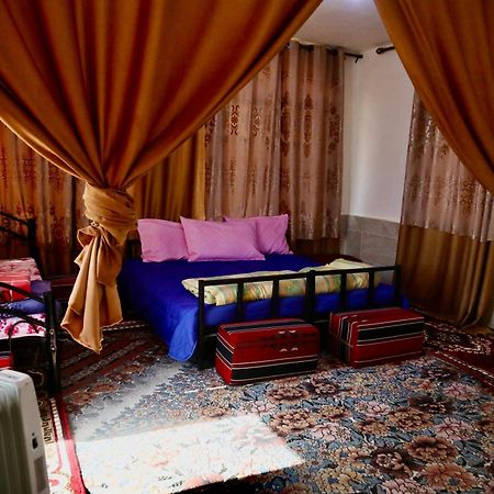 Private Room With Cultural Experience And Great Landscapes Sirfa Exteriör bild
