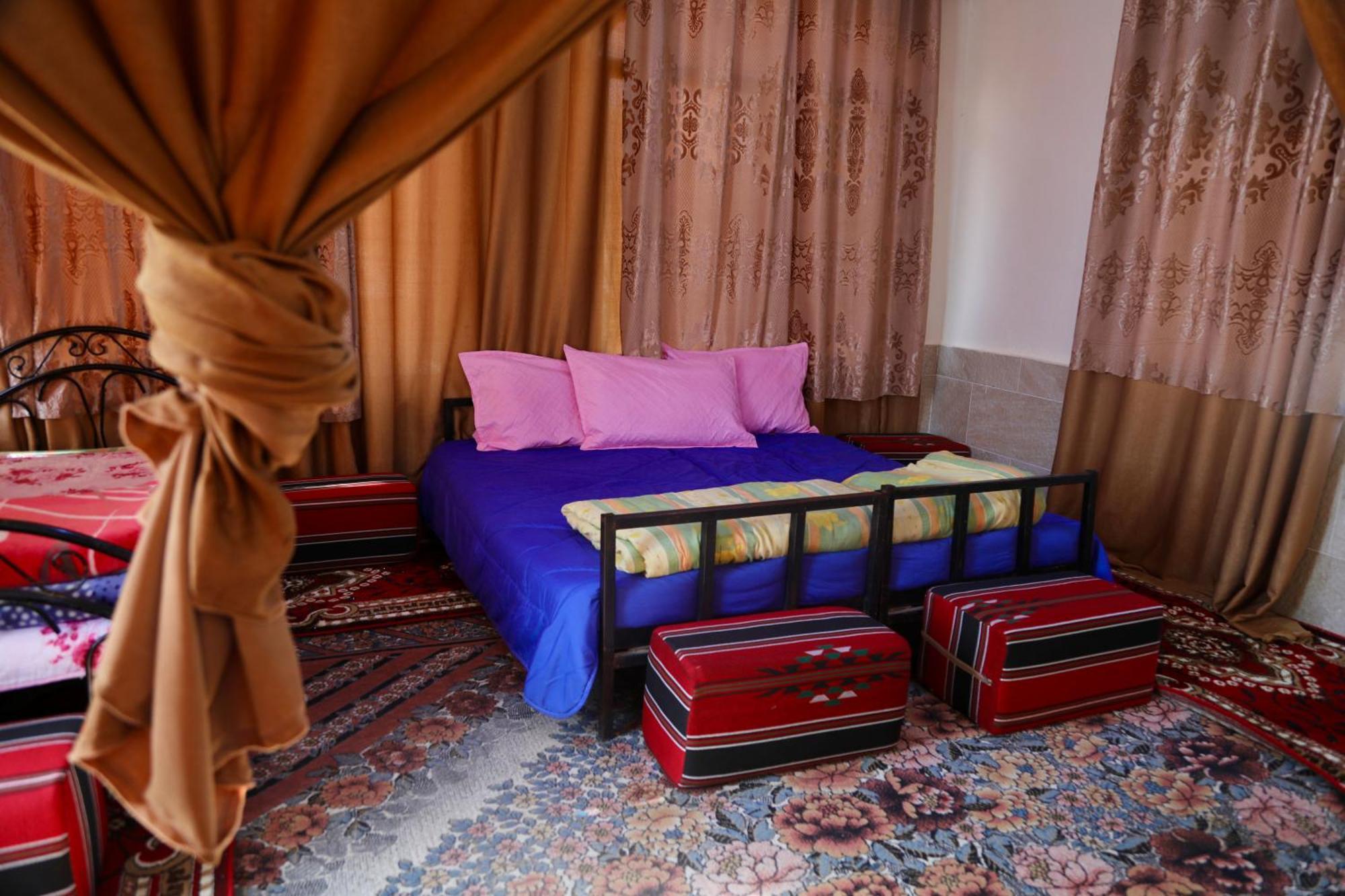 Private Room With Cultural Experience And Great Landscapes Sirfa Exteriör bild